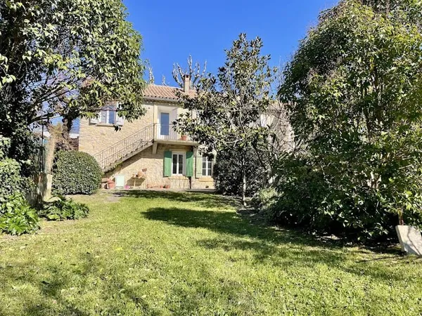 Maison 8 pièces 177 m²