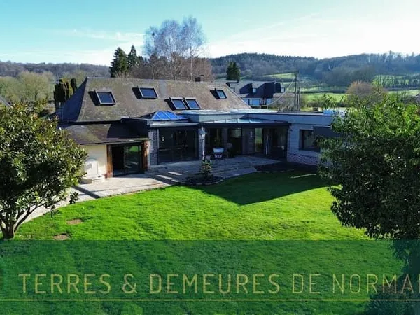 Maison 7 pièces 219 m²
