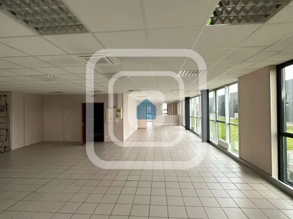 Bureaux 259 m²