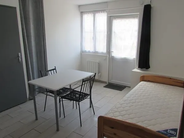 Studio 1 pièce 19 m²