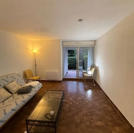 Studio 1 pièce 20 m²