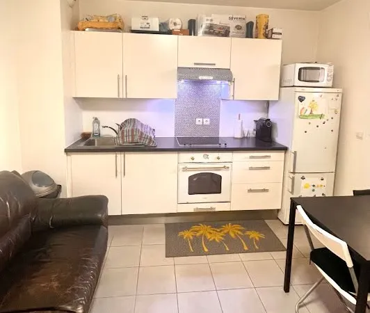 Studio 1 pièce 28 m²