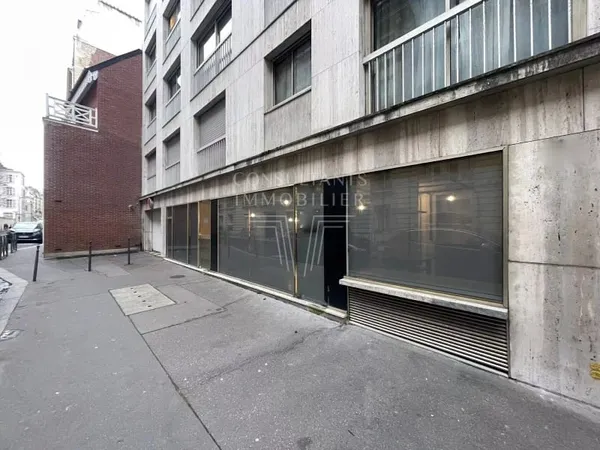 Local 1 pièce 95 m²