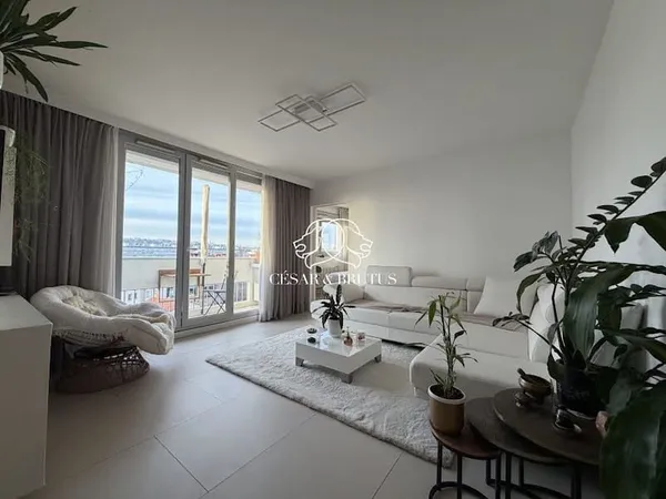 Appartement 4 pièces 82 m²