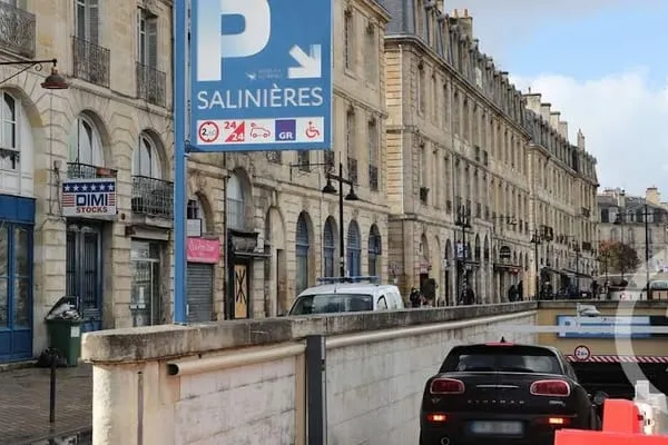 Stationnement Location Bordeaux   80€