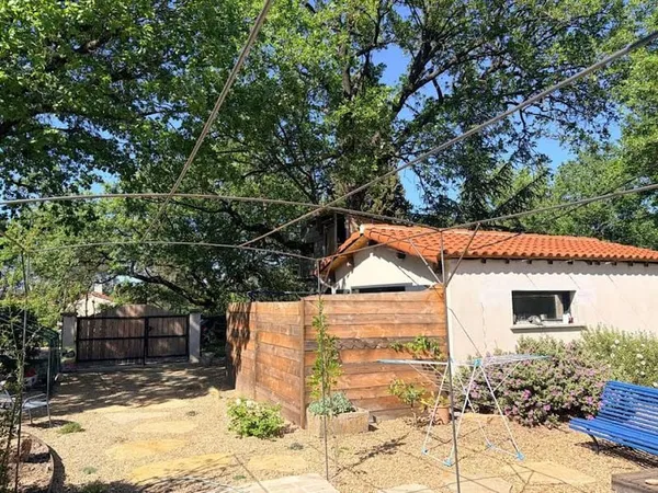 Studio 1 pièce 23 m²