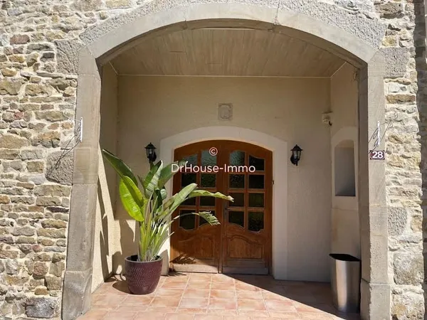 Maison 7 pièces 230 m²
