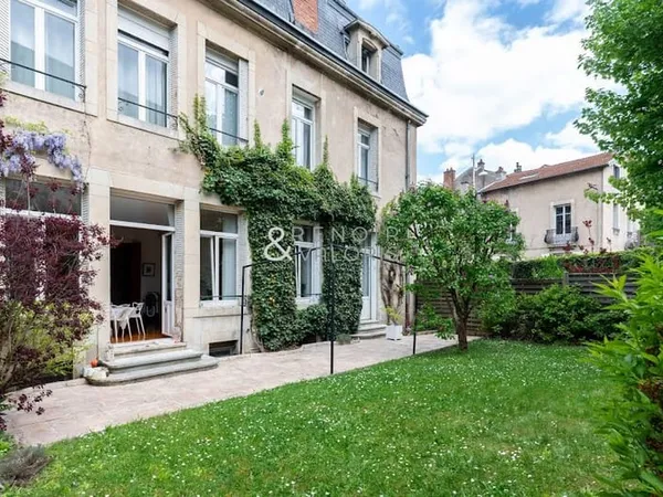 Appartement 4 pièces 115 m²