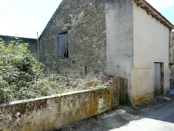 Maison de village à restaurer
