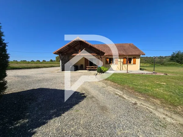 Maison de plain-pied de 94 m² sur un parc de 5 280 m².