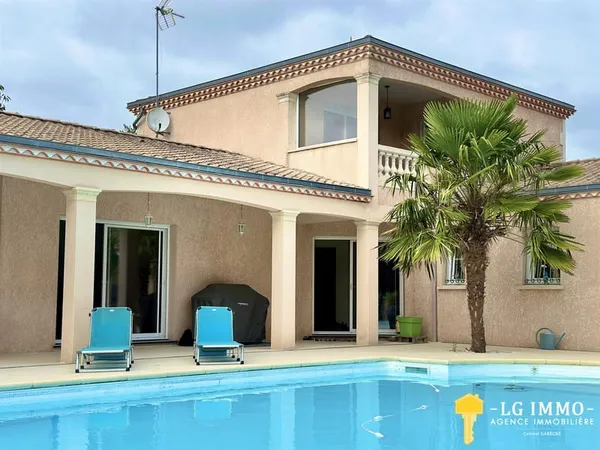 Saintes Sud - Villa de Standing avec piscine, maison d'amis et double garage
