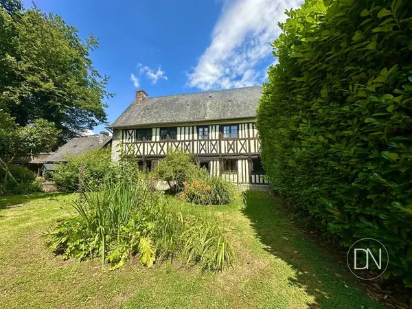 Maison normande du 16ème siècle avec dépendance, Veules-les-Roses, Seine-Maritime (76), à vendre.