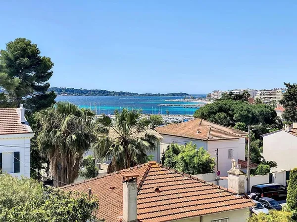 Cannes Palm Beach Vue Mer