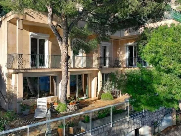 Élégante villa des années 1930 avec vue mer panoramique - Èz