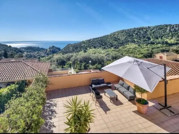 Maison / Villa • Èze • 1 195 000 €