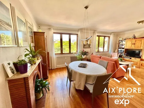 ? T4 lumineux avec balcon et garage sécurisé à deux pas du