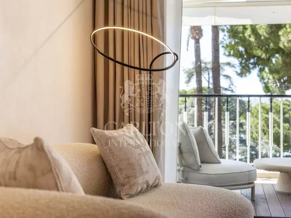 Cannes-Palm Beach Appartement de 3 pièces vue mer, au raffinement absolu