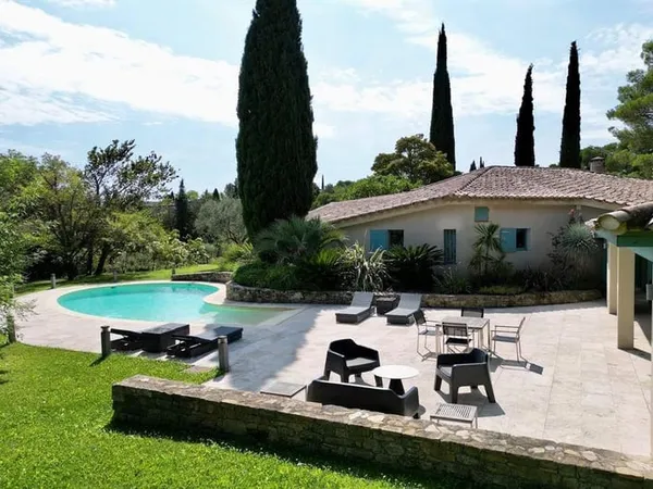 Villa de plain-pied d'exception Uzès, quartier prisé