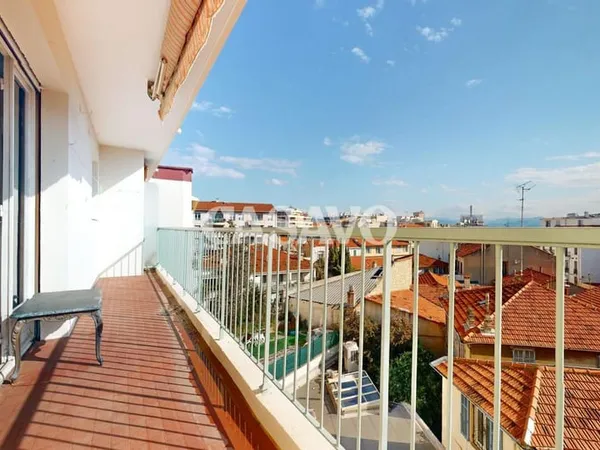 Vente Appartement 1 pièce de 32m² - 06600 Antibes 