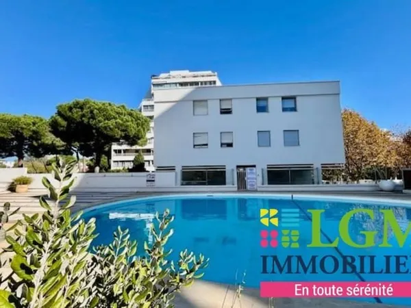 La Grande Motte Centre : Appartement T2 avec Véranda, Terrasse et Cellier 