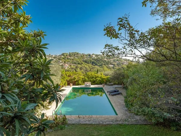 Mas provençal - 340 m² - Vence (Vosgelade) - Vue panoramique et grande piscine 