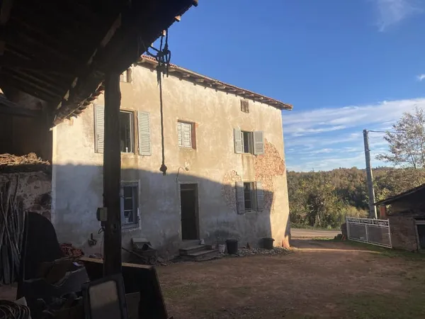 Vente Maison 110 m² à Charlieu 87 000 € 