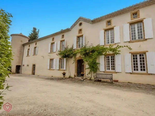 Propriété prestigieuse avec piscine et gîte 