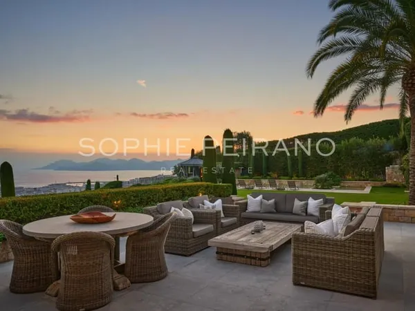 Exclusivité - Cannes Californie - Villa D'exception Avec Vue Mer Panoramique 