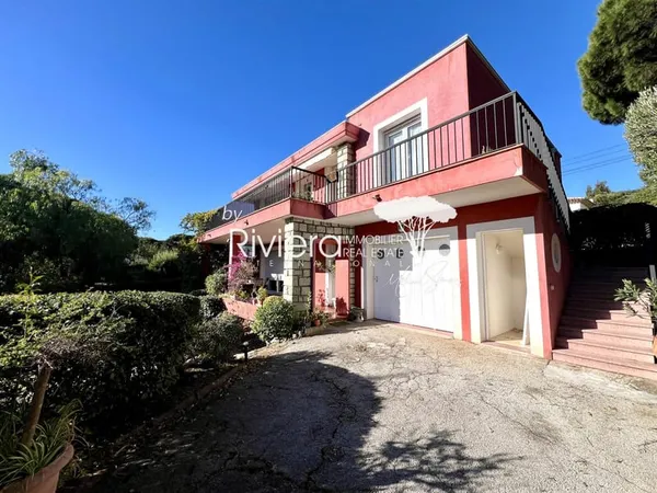 Maison Vente Cavalaire-sur-Mer 6p 180m² 945000€