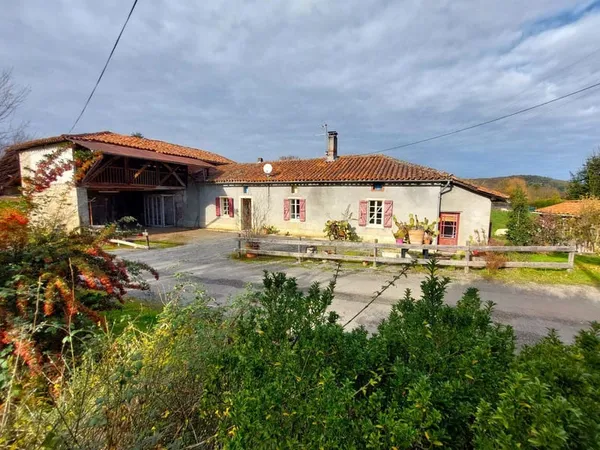 Fermette En Pierres A Renover Au Pieds Des Pyrenees "Secteur Aspet"... . 