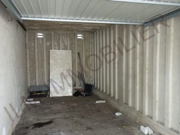 À Vendre Garage Fermé Quartier Saint-Siméon 