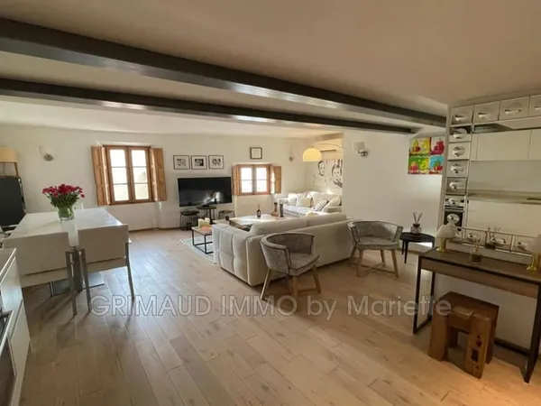 Appartement 64m² avec deux chambres et deux salles de douches. 
