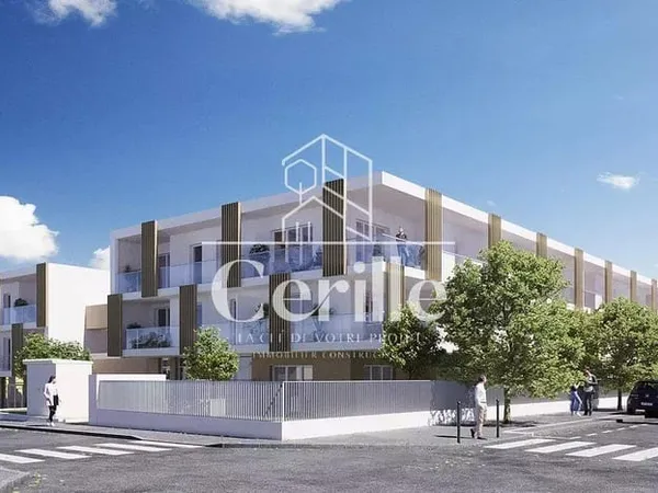 ? Local Commercial à Vendre - Rognac - Disponibilité sous 6 mois 