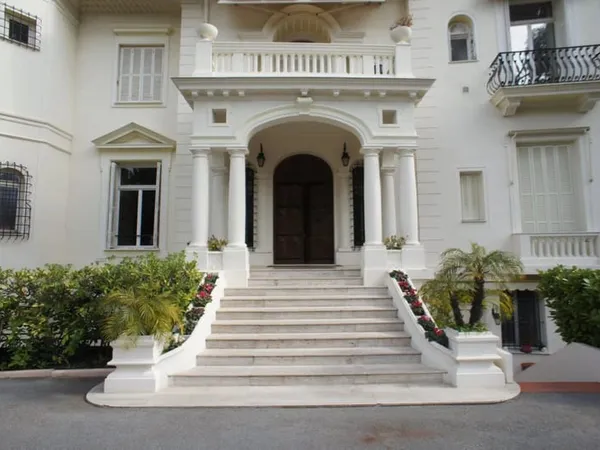 Appartement dans villa belle Epoque 