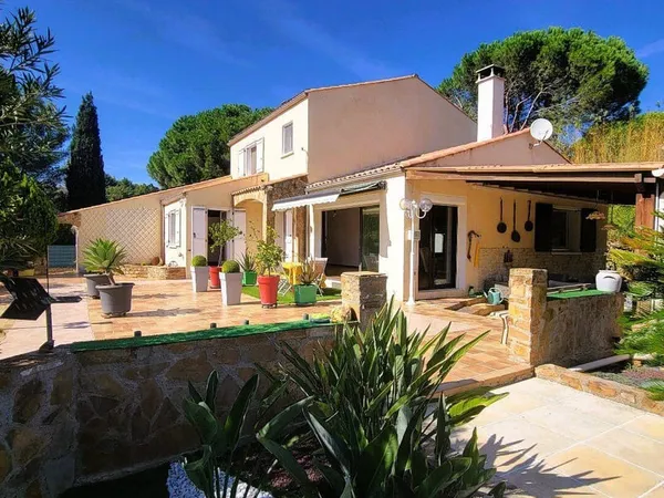 Maison Vente Pézenas 8p 210m² 563000€