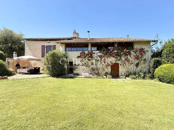 Petit Domaine De Caractère 