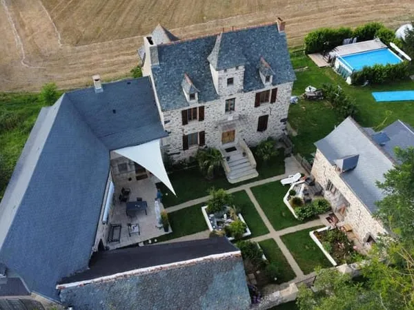 Belle propriété en pierre entièrement rénovée 