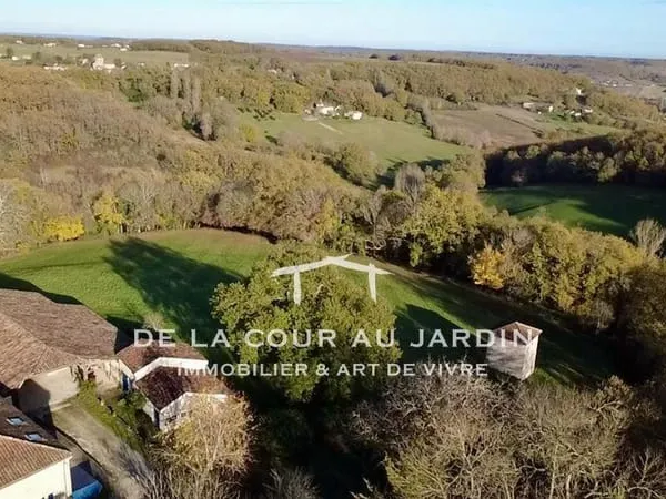 Superbe ensemble de caractère avec potentiel !!! 
