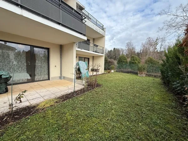 Spacieux T4 en rez-de-jardin dans une résidence avec portail 