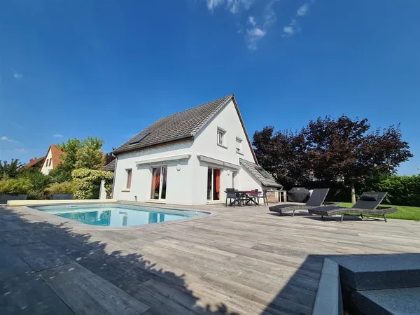 Très belle maison 4 chambres avec piscine 