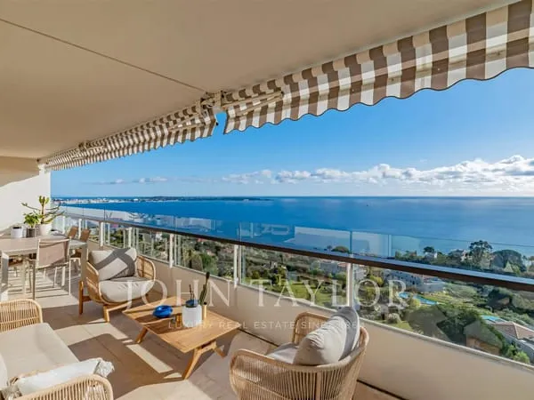 Cannes Californie Superbe appartement 4 chambres vue mer panoramique 