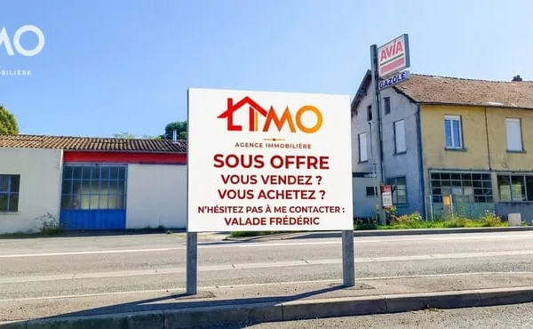 Beau potentiel de rénovation de 394 M² au sol comprenant une ancienne maison et un garage. 