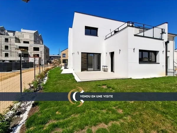 Maison Saint Aubin D Aubigne 5 pièce(s) 116 m2 