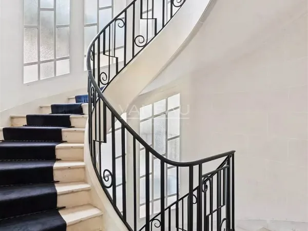 Neuilly - Maurice Barrès - Appartement d'exception.