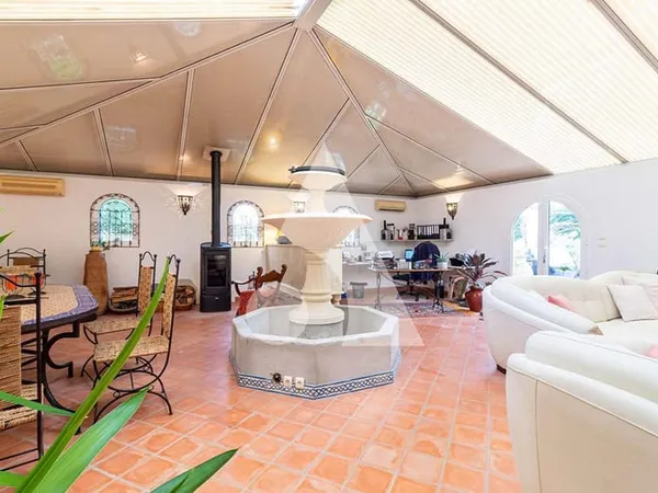 Villa Saint Just Luzac 6 pièces 327 m2 