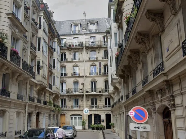 Paris 9eme Martyrs / Tour d'Auvergne 
