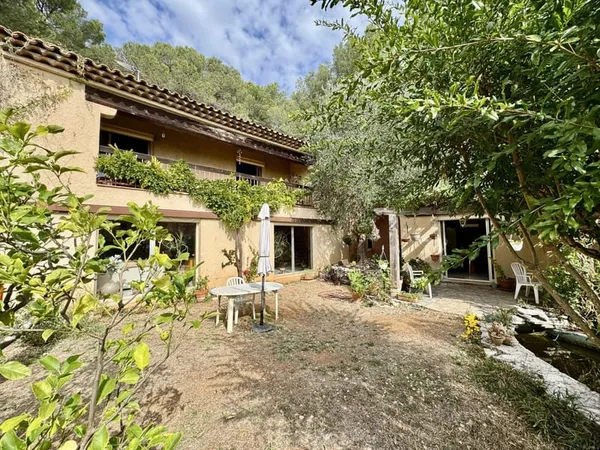 Vente Villa limite Antibes Vallauris vue mer panoramique 