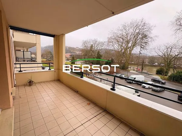 Appartement à vendre 57m², 3 pièces ,Vue exceptionnelle sur la Citadelle 