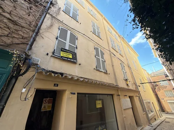 Ensemble de plateaux à réhabiliter - Saint-Tropez 