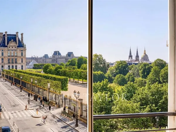 Appartement d'exception Rue de Rivoli avec vues époustouflantes 